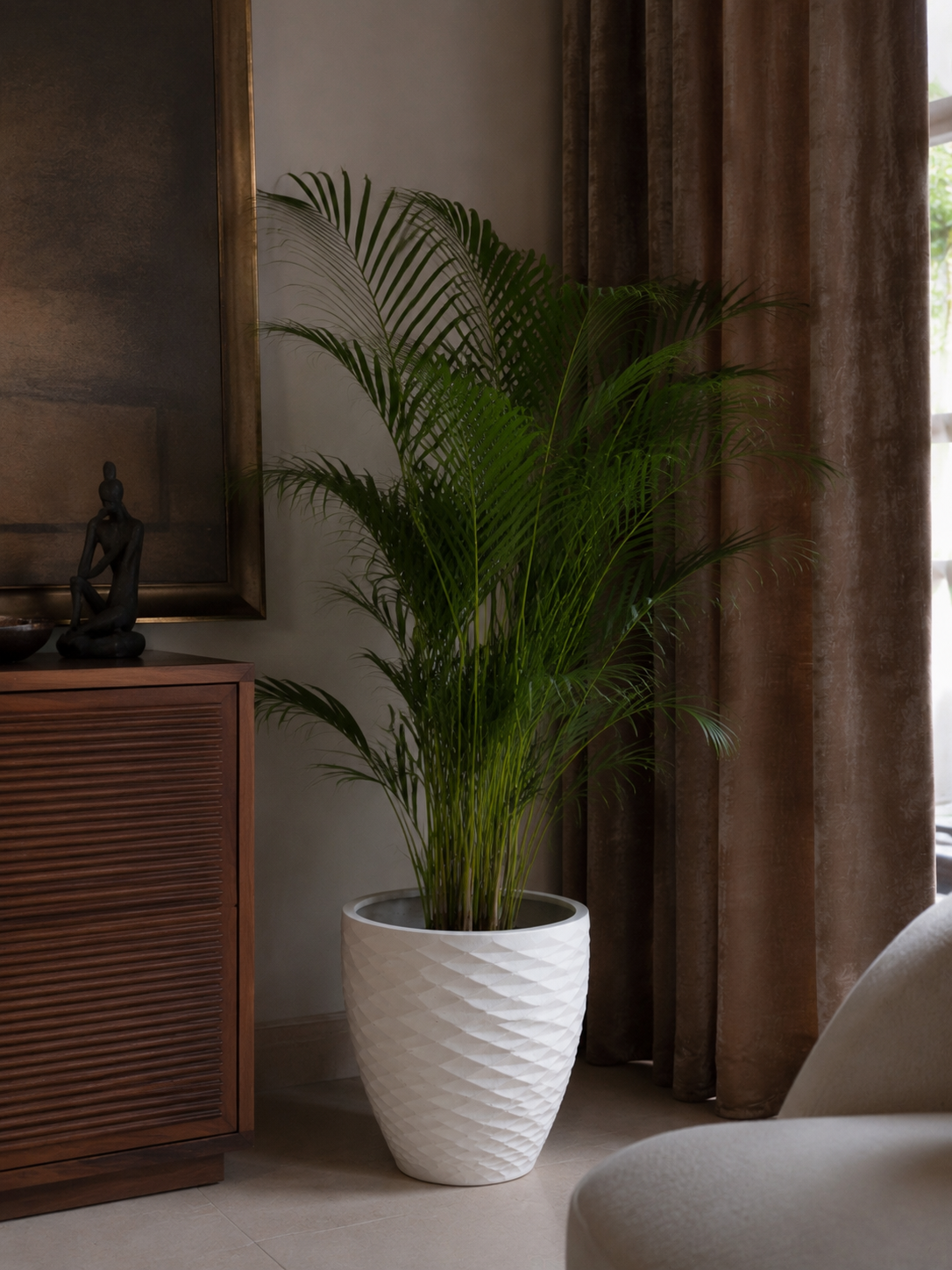 Luna Textured Pot